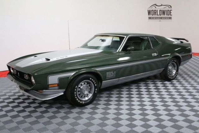 1971 Green Ford Mustang