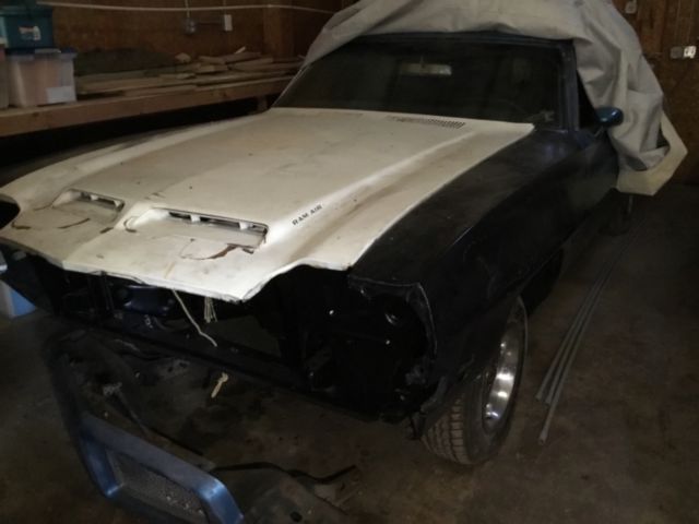 1971 Blue Pontiac GTO Coupe