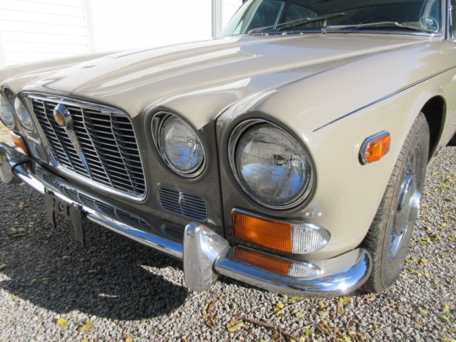 1971 Tan Jaguar XJ6