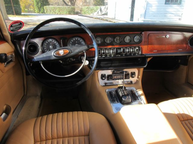 1971 Tan Jaguar XJ6