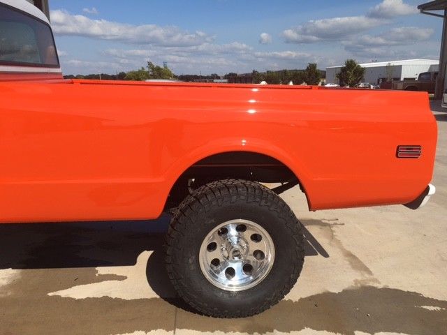 1971 Orange Chevrolet k10 LWB 4WHEEL DRIVE
