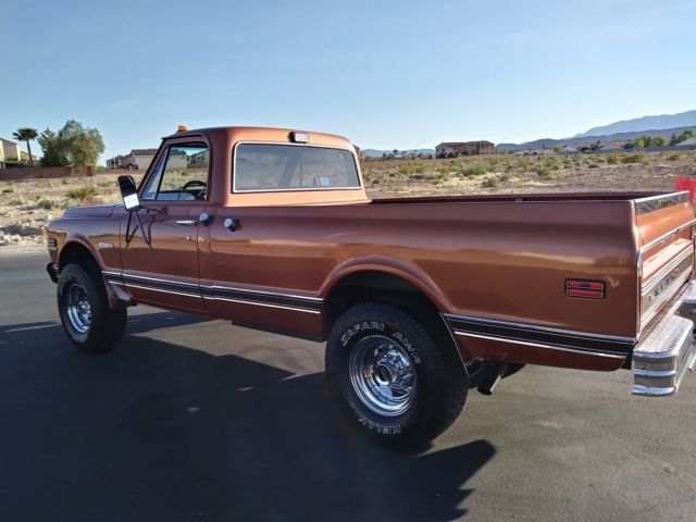 1971 Gold Chevrolet C/K Pickup 2500