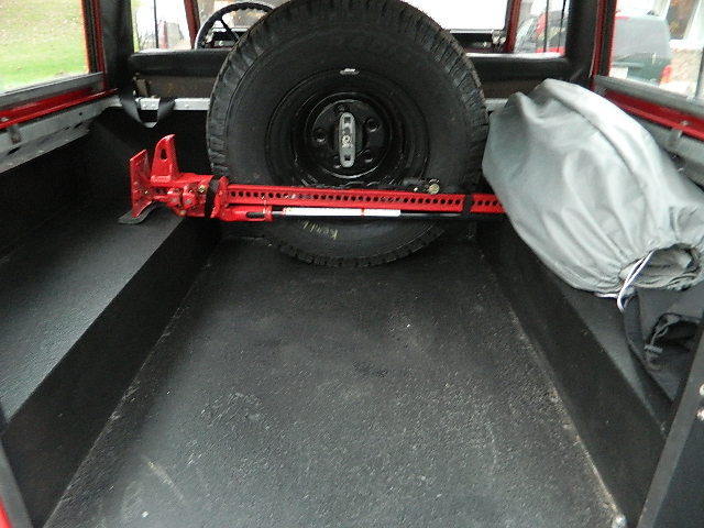 1971 White Land Rover Series 2a