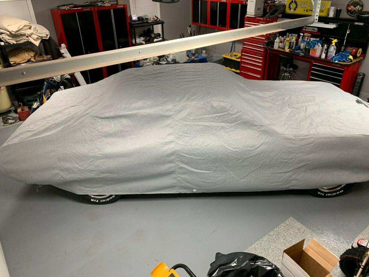 1971 Silver Chevrolet Chevelle Coupe