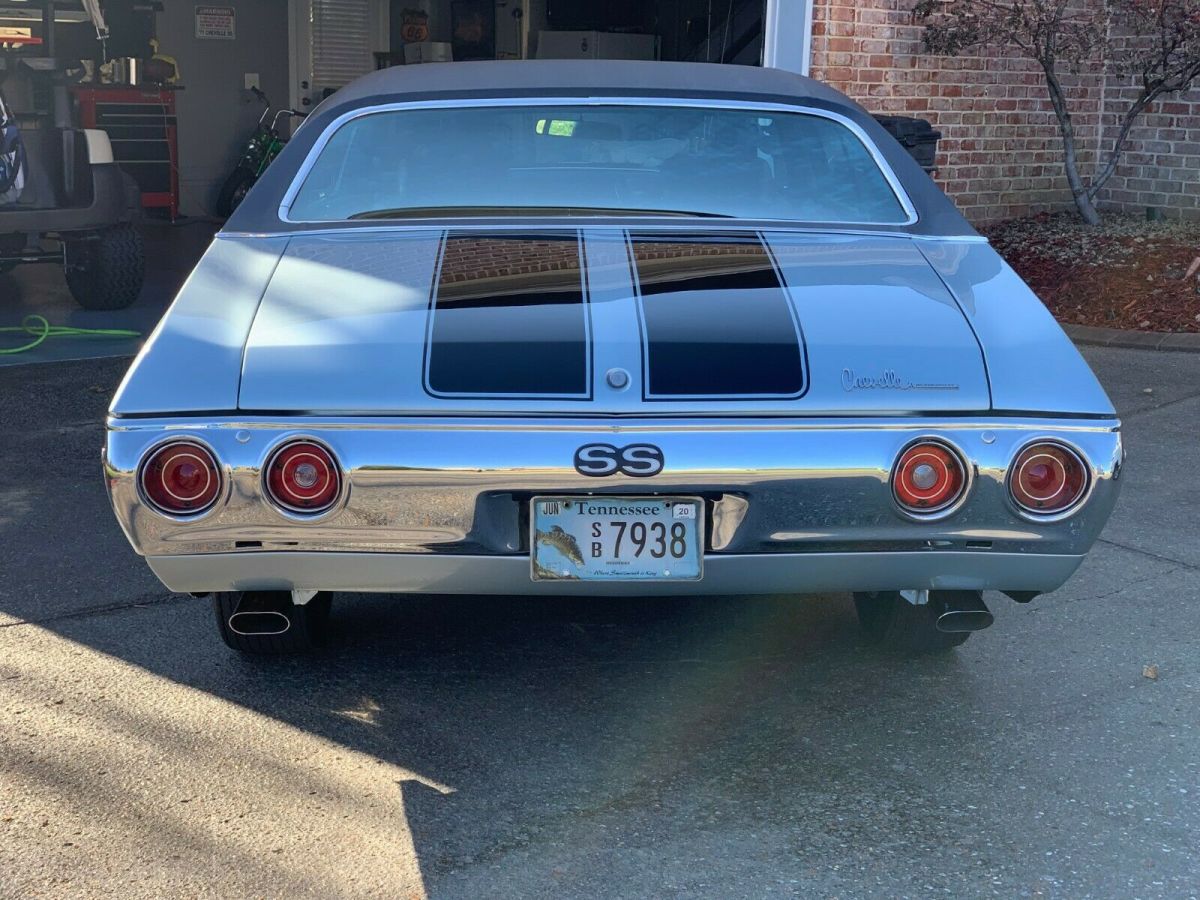 1971 Silver Chevrolet Chevelle Coupe