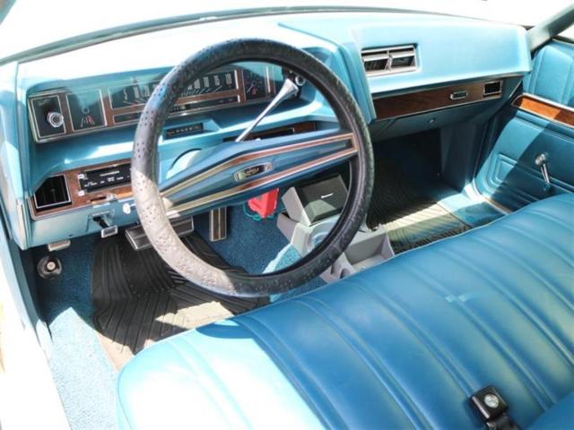 1971 White Ford LTD 4 Door