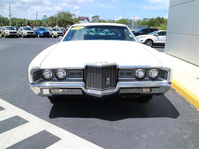 1971 White Ford LTD 4 Door