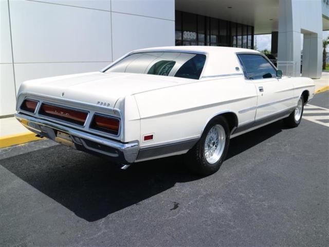 1971 White Ford LTD 4 Door