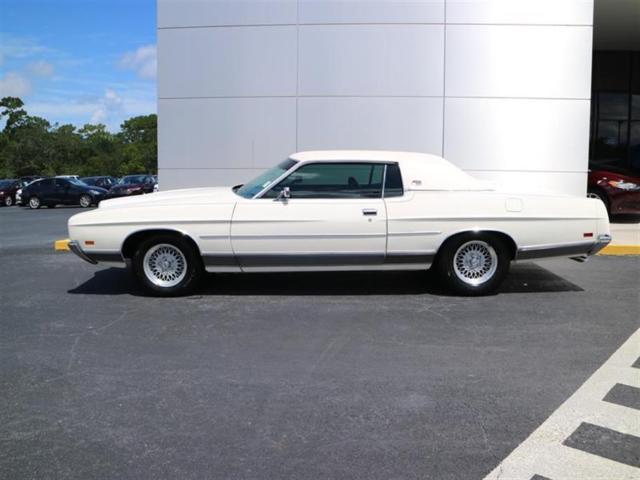 1971 White Ford LTD 4 Door