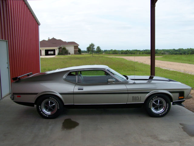 1971 Silver Ford Mustang Coupe