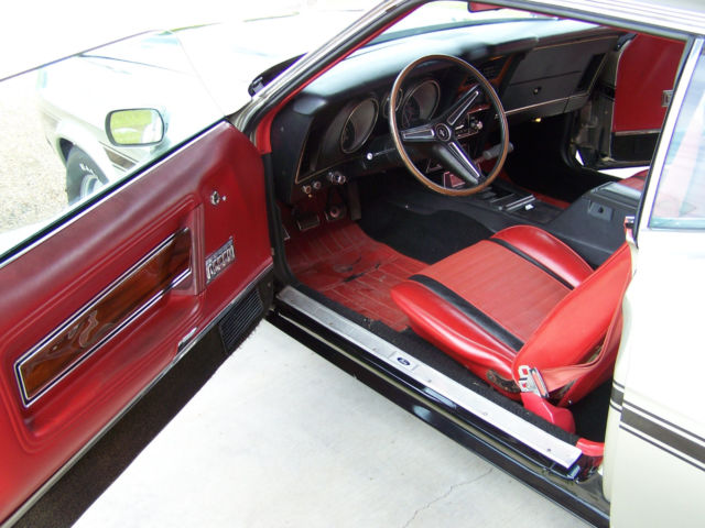 1971 Silver Ford Mustang Coupe