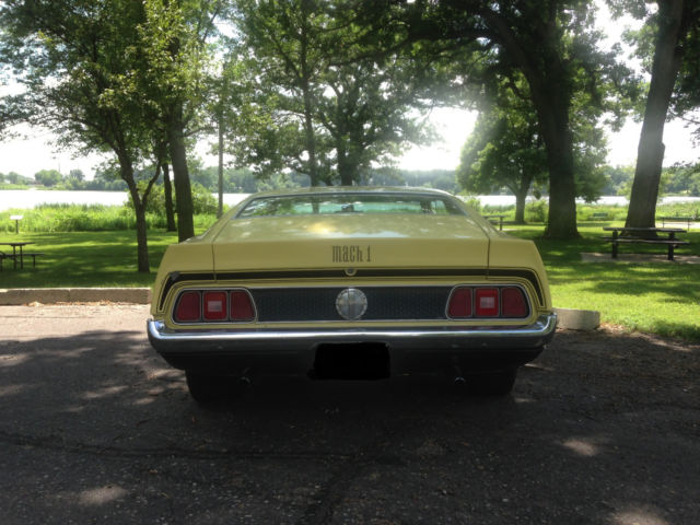 1971 Yellow Ford Mustang