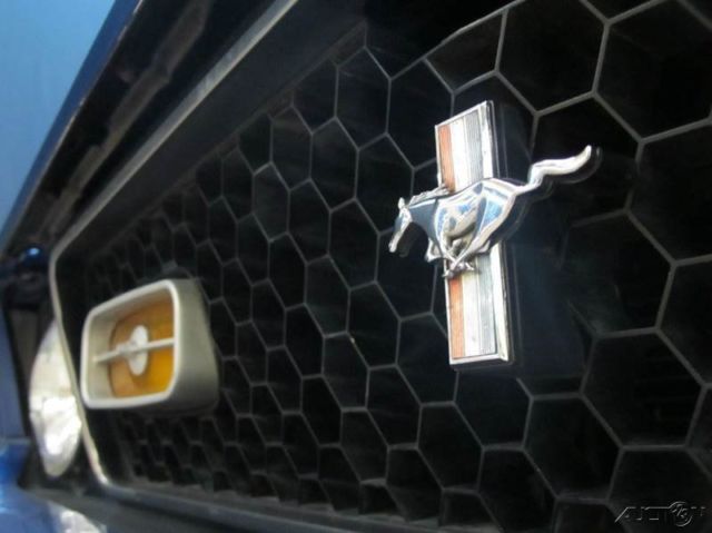 1971 Yellow Ford Mustang