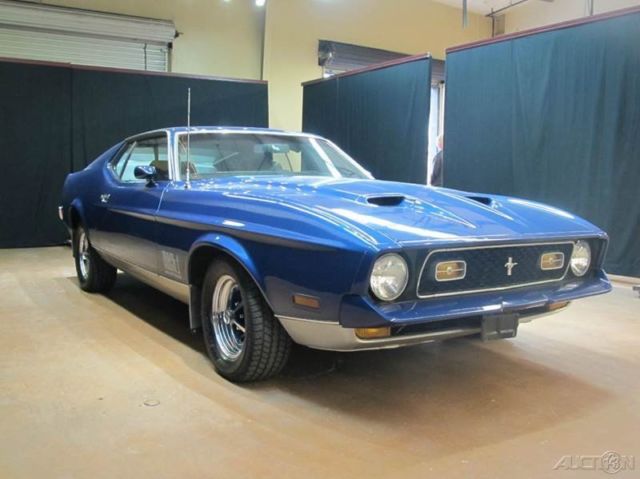 1971 Yellow Ford Mustang