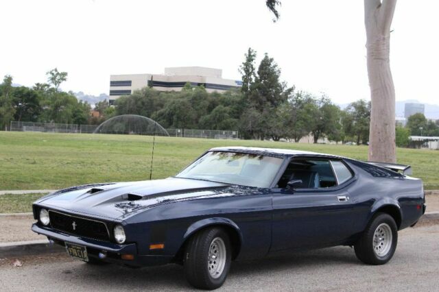 1971 Blue Ford Mustang Fastback