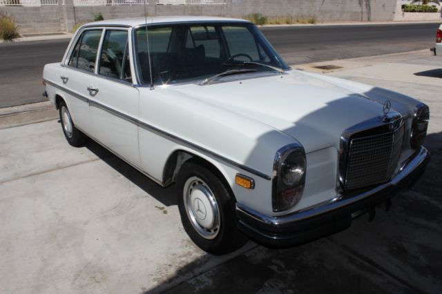 1971 White Mercedes-Benz 200-Series Sedan
