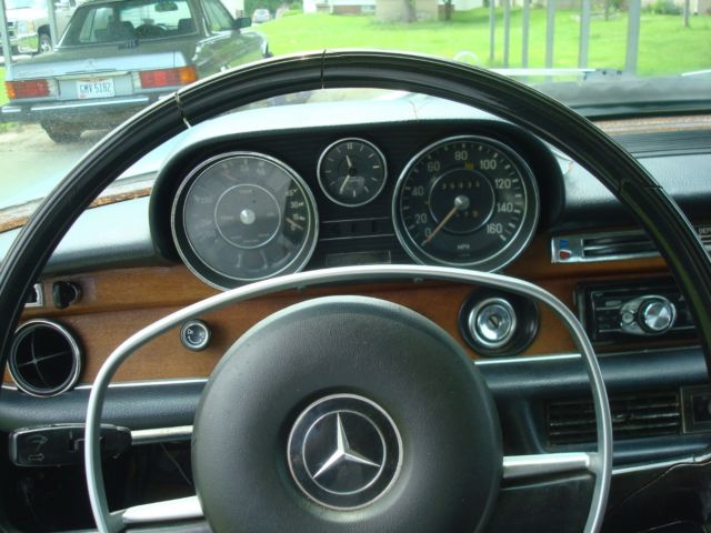 1971 Blue Mercedes-Benz 200-Series Sedan