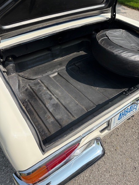 1971 Green Mercedes-Benz SL-Class Convertible