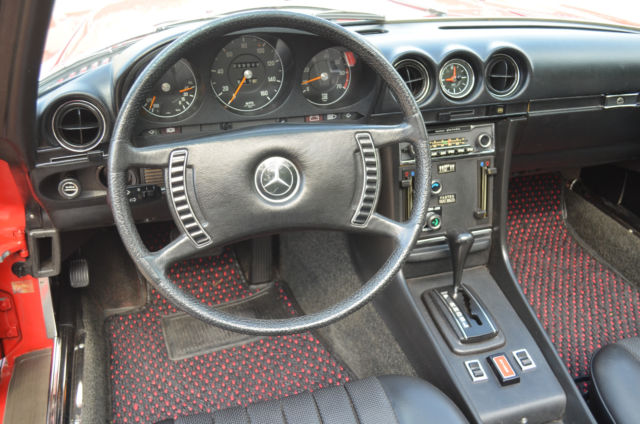 1972 Signal Red (568) Mercedes-Benz SL-Class Roadster