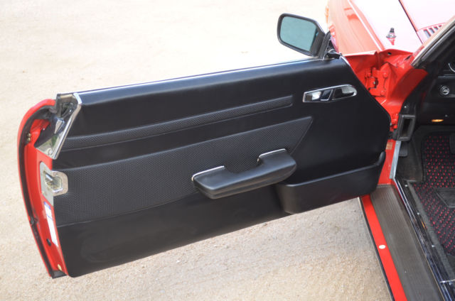 1972 Signal Red (568) Mercedes-Benz SL-Class Roadster