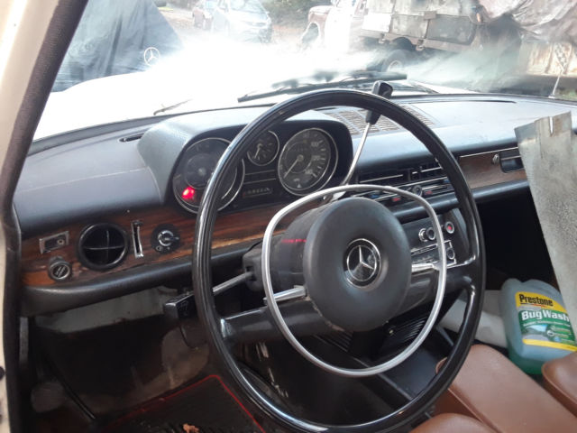 1971 White Mercedes-Benz 200-Series Sedan