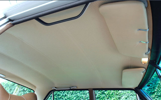 1971 Beige Gray Mercedes-Benz 200-Series Sedan