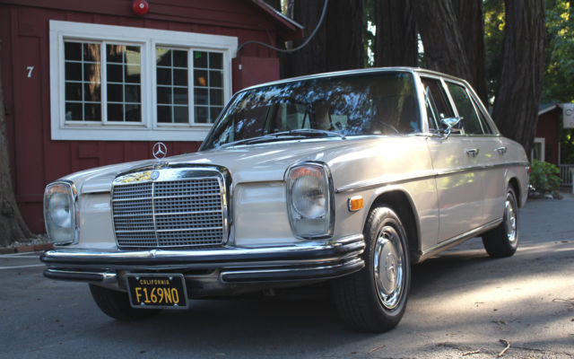 1971 Beige Gray Mercedes-Benz 200-Series Sedan