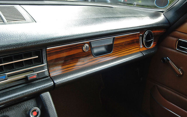 1971 Beige Gray Mercedes-Benz 200-Series Sedan