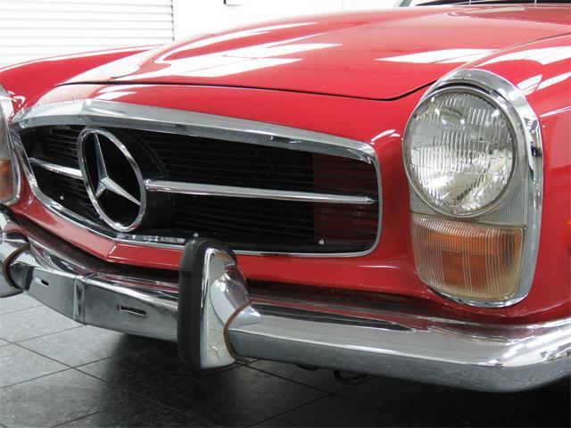 1971 Red Mercedes-Benz 200-Series 4D Sedan