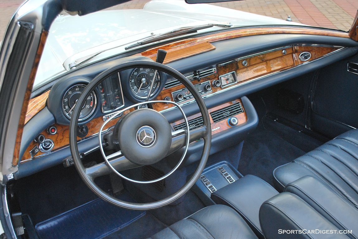1971 White Mercedes-Benz 200-Series Convertible