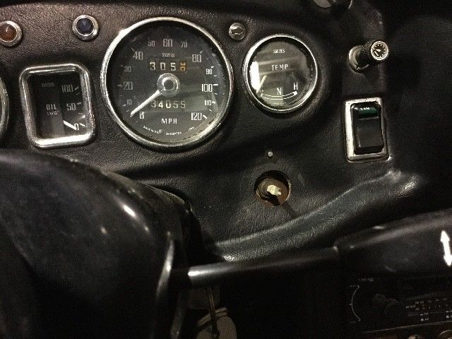 1971 White MG MGB --