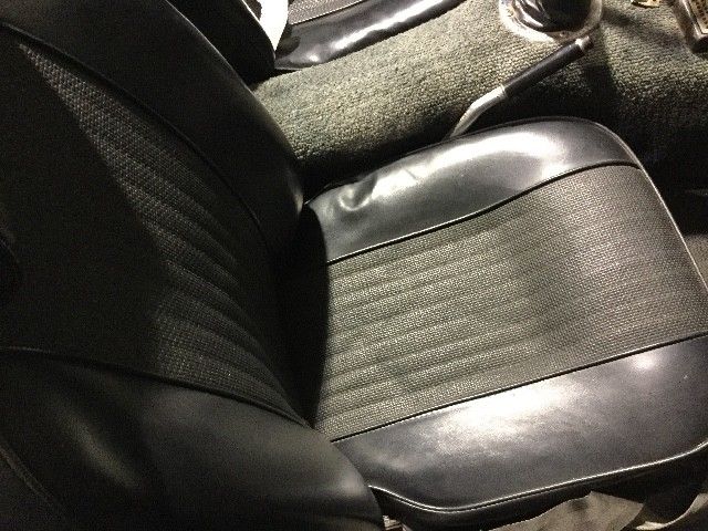 1971 White MG MGB --