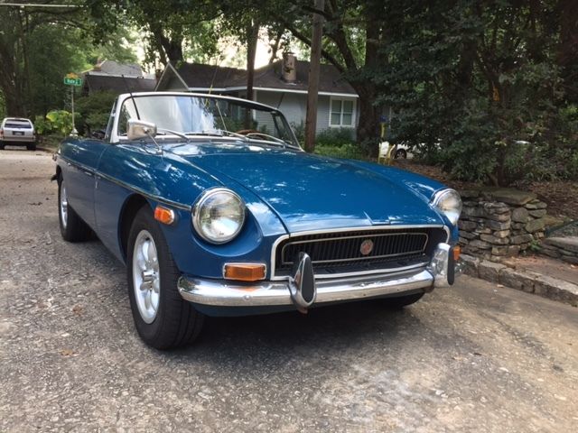 1971 Bedouin Beige MG MGB Convertible