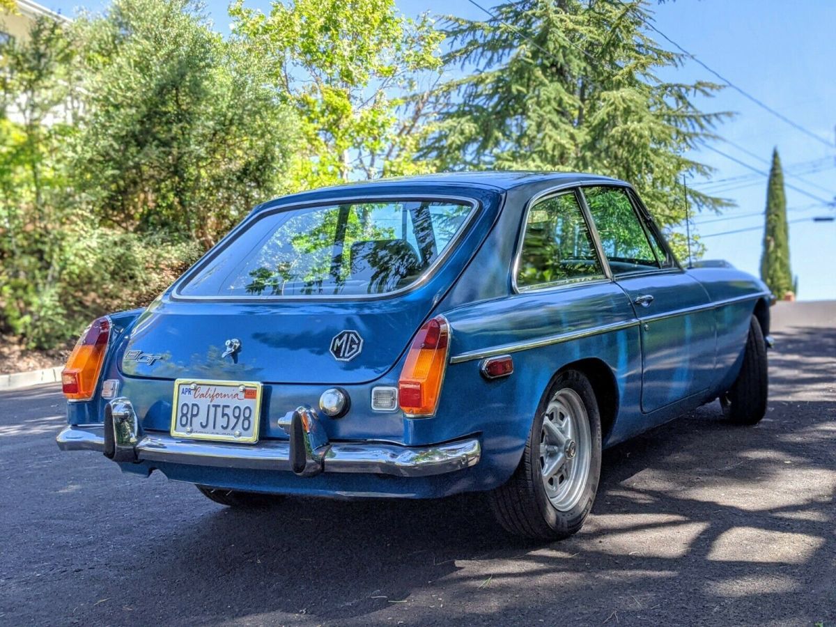 1971 Blue MG MGB Coupe