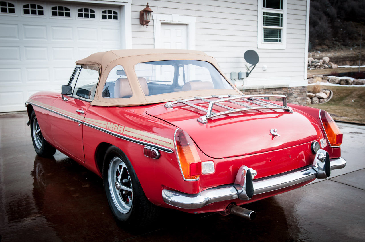 1971 Red MG MGB Convertible