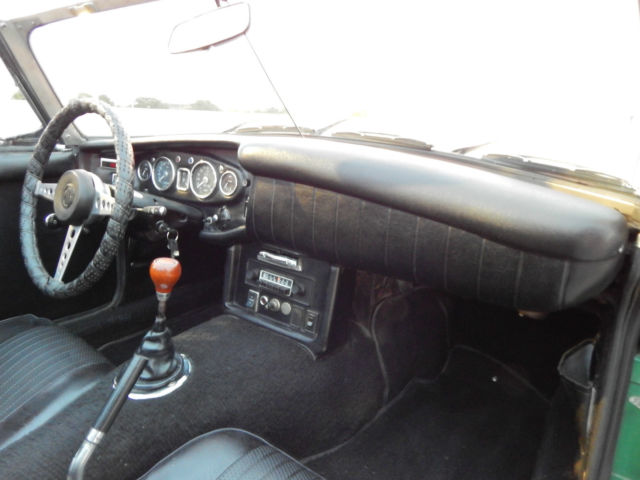 1971 Green MG MGB Convertible