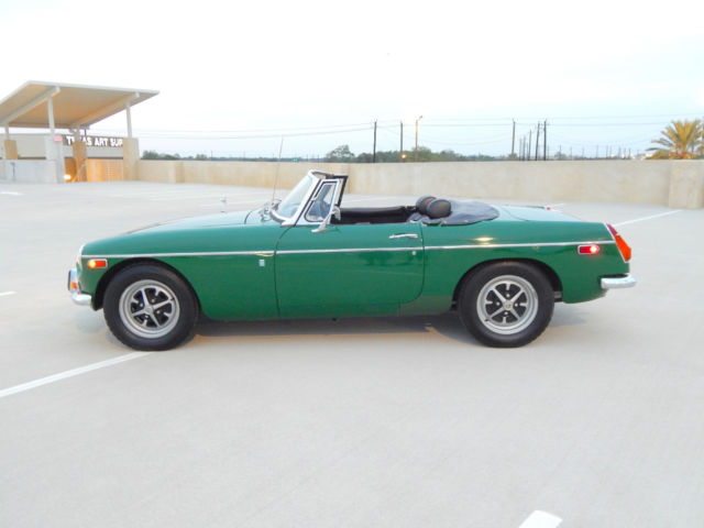 1971 Green MG MGB Convertible