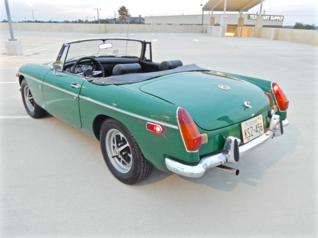 1971 Green MG MGB Convertible