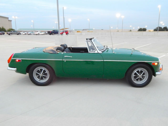 1971 Green MG MGB Convertible