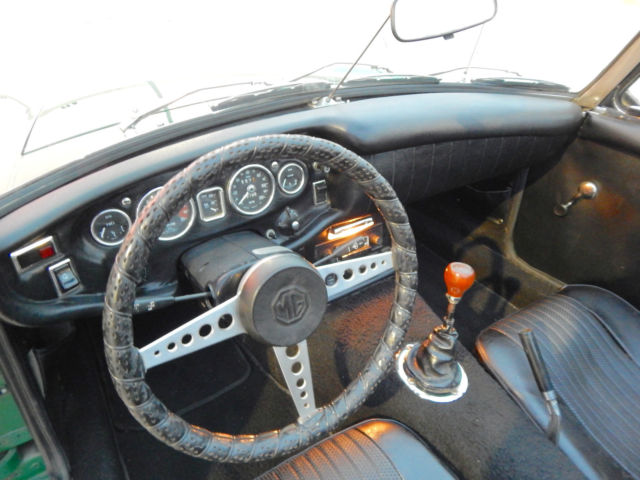 1971 Green MG MGB Convertible