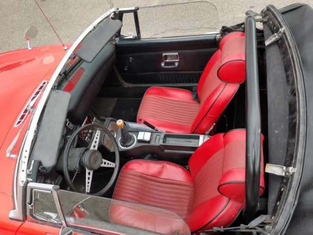 1971 Red MG MGB Convertible