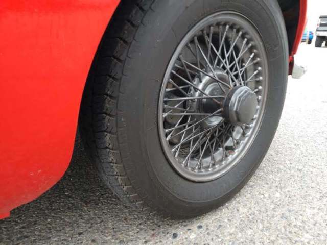 1971 Red MG MGB Convertible