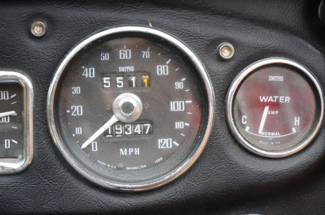 1971 Red MG MGB Convertible