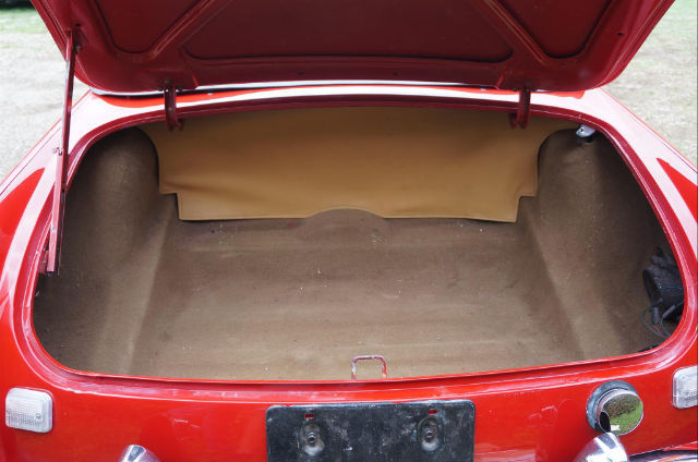 1971 Red MG MGB Convertible