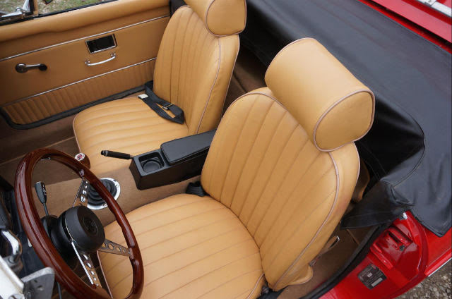 1971 Red MG MGB Convertible