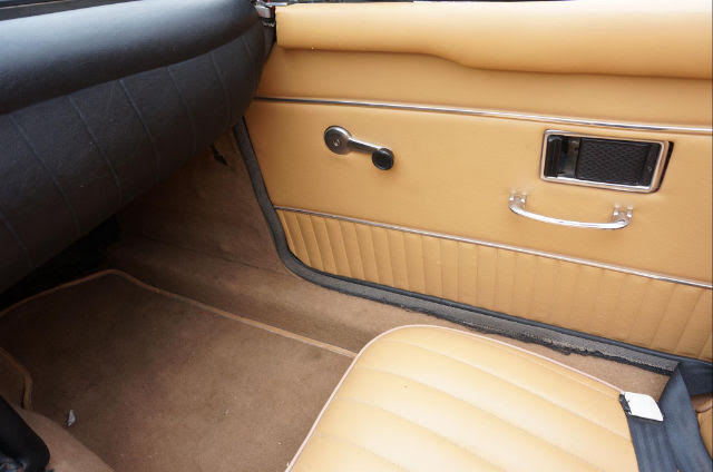 1971 Red MG MGB Convertible