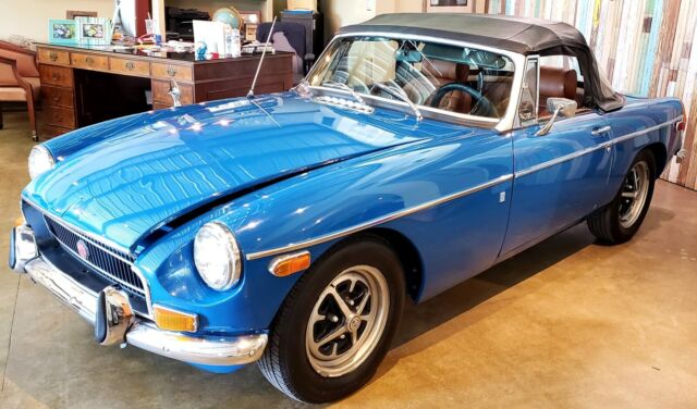1971 Blue MG MGB