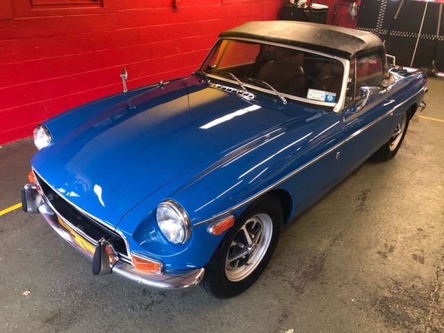 1971 Blue MG MGB Convertible