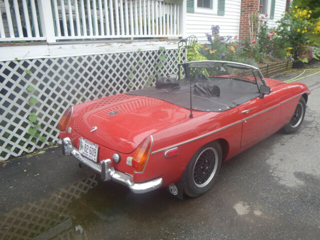 1971 red MG MGB Convertible