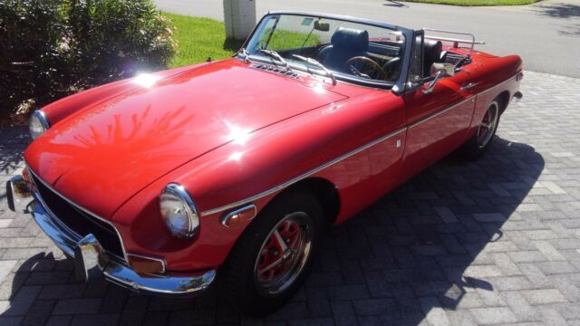 1971 Red MG MGB Coupe